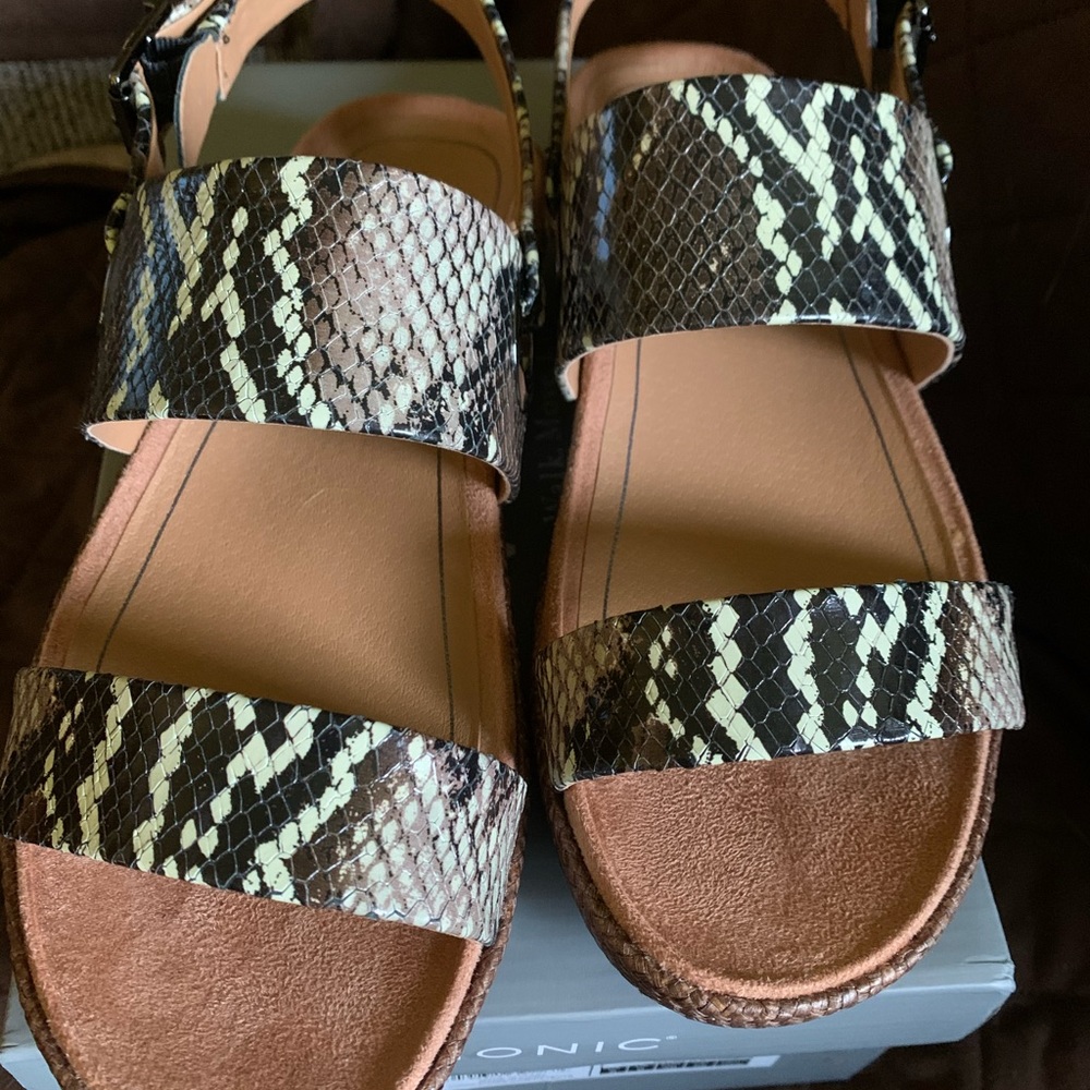 Vionic Sandals - image 3